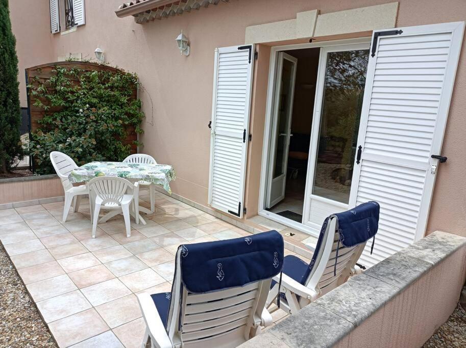 Hébergement de vacances Anduze Les Pins 2/3 Personnes Au Calme. *